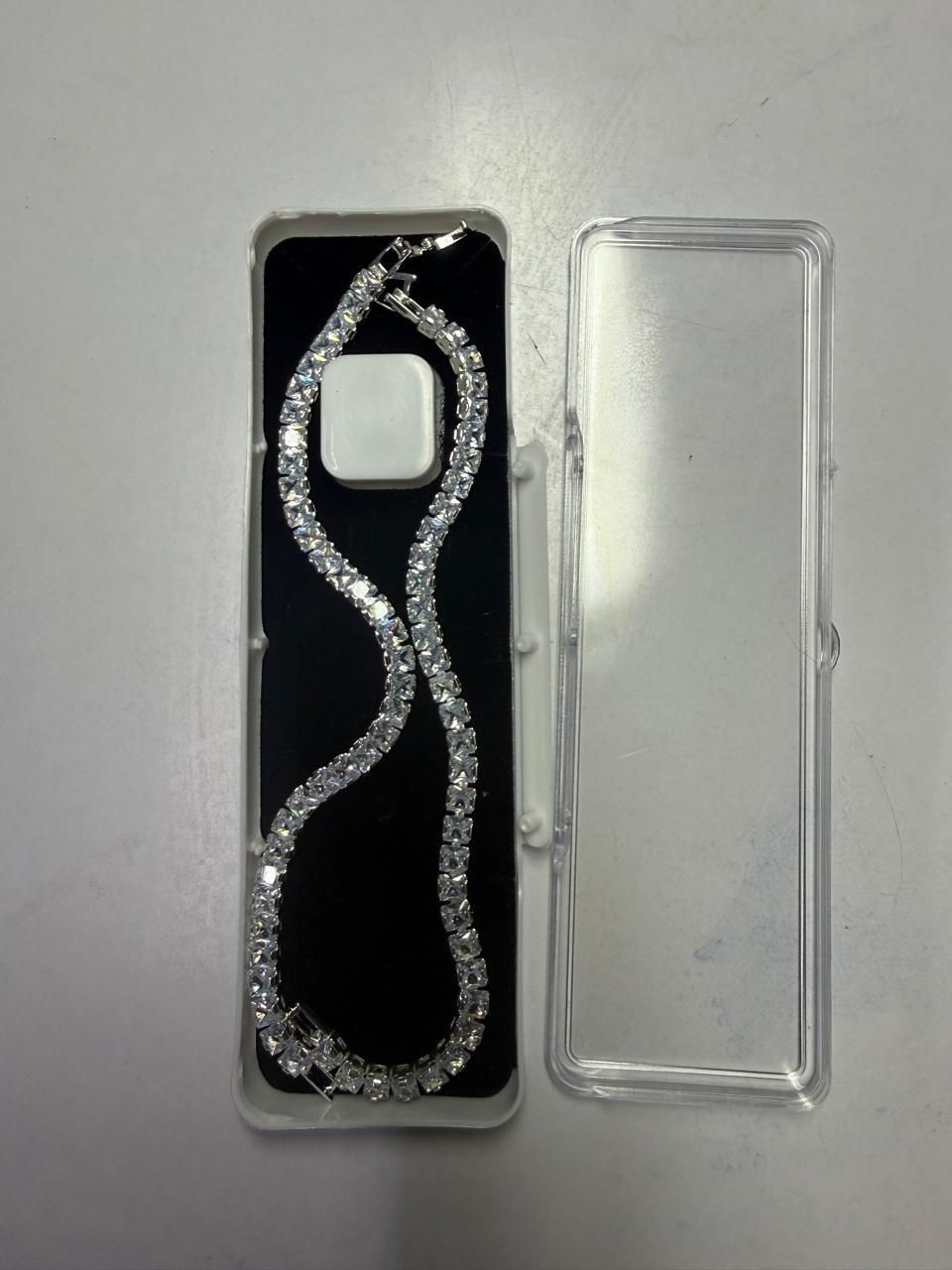 Emerald Diamond Luxury Bracelet (Pack of 2)